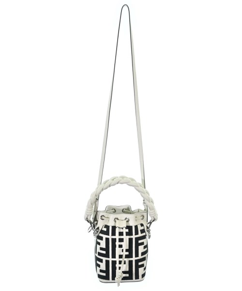 FENDI（フェンディ）ショルダーバッグ 白 サイズ:- レディース/2200693935971