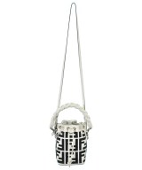 FENDI（フェンディ）ショルダーバッグ 白 サイズ:- レディース/2200693935971