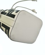 FENDI（フェンディ）ショルダーバッグ 白 サイズ:- レディース/2200693935971