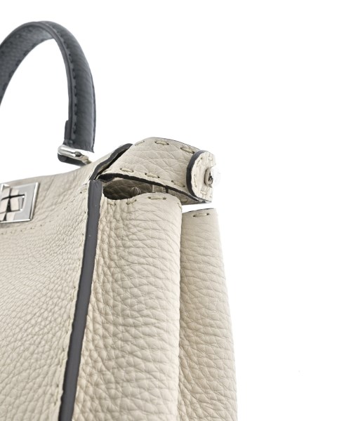 FENDI（フェンディ）ハンドバッグ 白 サイズ:- レディース/2200693936077