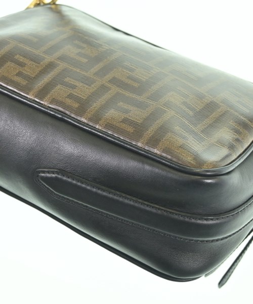 FENDI（フェンディ）ショルダーバッグ 茶 サイズ:- レディース/2200693937159