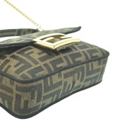 FENDI（フェンディ）ショルダーバッグ ベージュ サイズ:- レディース/2200693937180