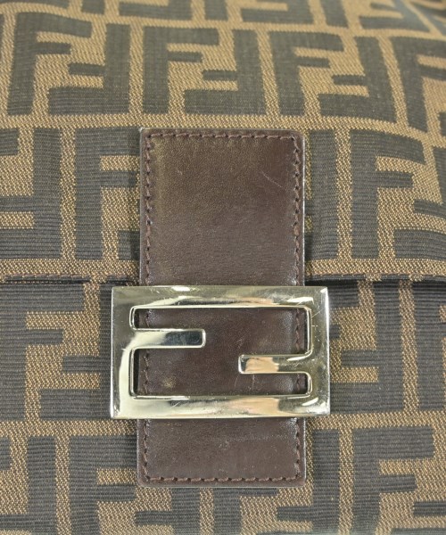 FENDI（フェンディ）ショルダーバッグ 茶 サイズ:- レディース/2200696049484