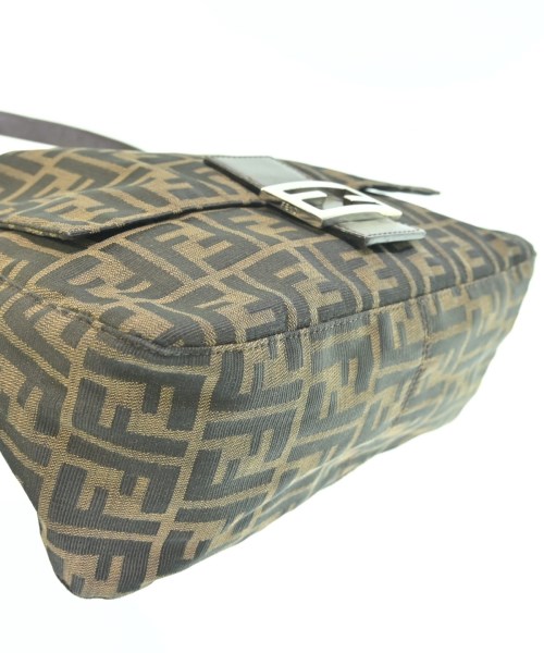 FENDI（フェンディ）ショルダーバッグ 茶 サイズ:- レディース/2200696049484