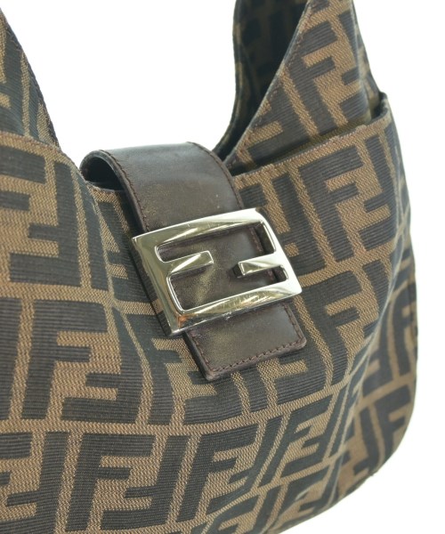 FENDI（フェンディ）ショルダーバッグ 茶 サイズ:- レディース/2200696049828