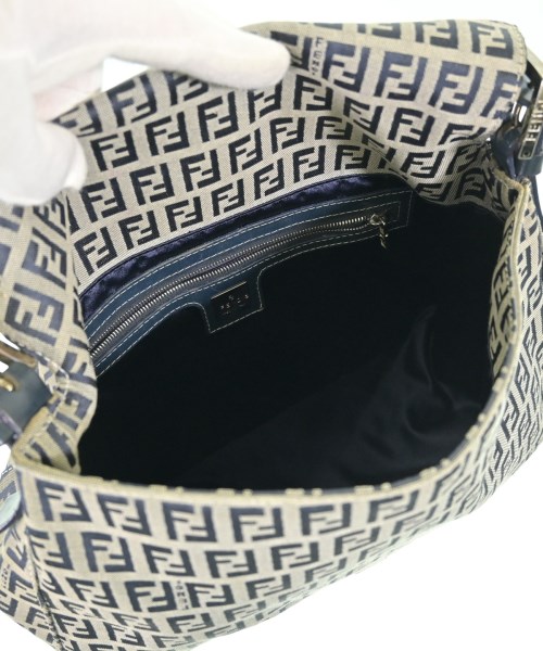 FENDI（フェンディ）ハンドバッグ グレー サイズ:- レディース/2200696050053