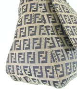 FENDI（フェンディ）ハンドバッグ グレー サイズ:- レディース/2200696050053