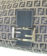 FENDI（フェンディ）ハンドバッグ グレー サイズ:- レディース/2200696050053