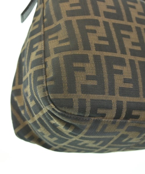 FENDI（フェンディ）ショルダーバッグ 茶 サイズ:- レディース/2200702125713