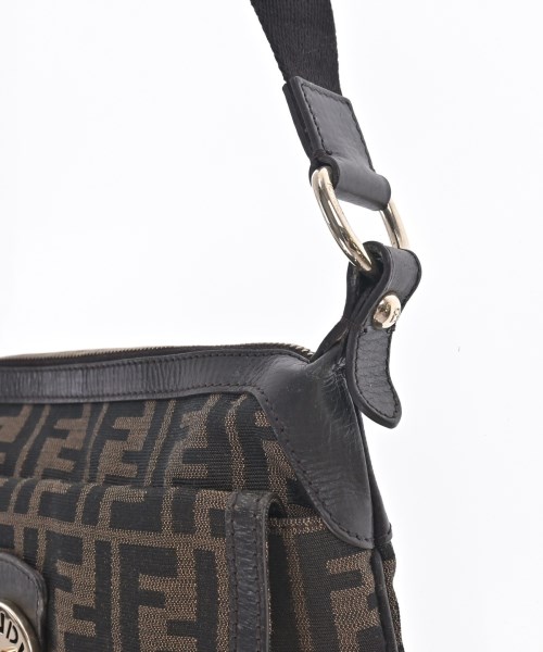 FENDI（フェンディ）ショルダーバッグ 茶 サイズ:- レディース/2200702126185