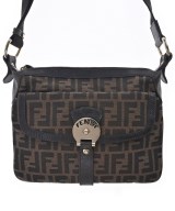 FENDI（フェンディ）ショルダーバッグ 茶 サイズ:- レディース/2200702126185