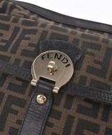 FENDI（フェンディ）ショルダーバッグ 茶 サイズ:- レディース/2200702126185