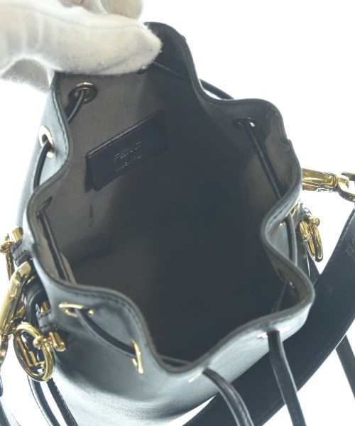 FENDI（フェンディ）ショルダーバッグ 黒 サイズ:- レディース/2200655545392