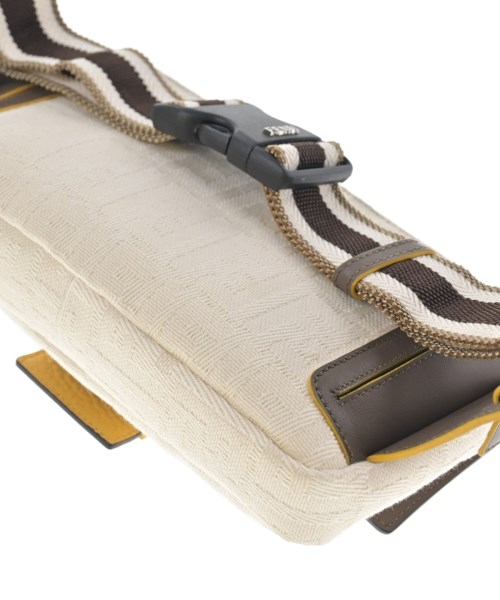 FENDI（フェンディ）ショルダーバッグ 黄 サイズ:- レディース/2200656861279