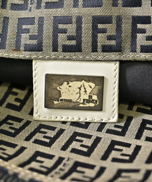 FENDI（フェンディ）ショルダーバッグ グレー サイズ:- レディース/2200656862269