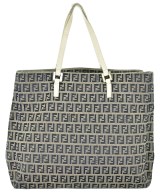 FENDI（フェンディ）ショルダーバッグ グレー サイズ:- レディース/2200656862269