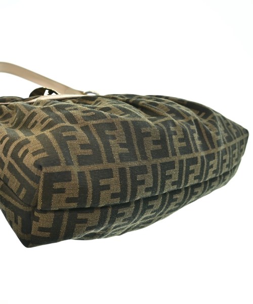 FENDI（フェンディ）ショルダーバッグ 茶 サイズ:- レディース/2200660766355