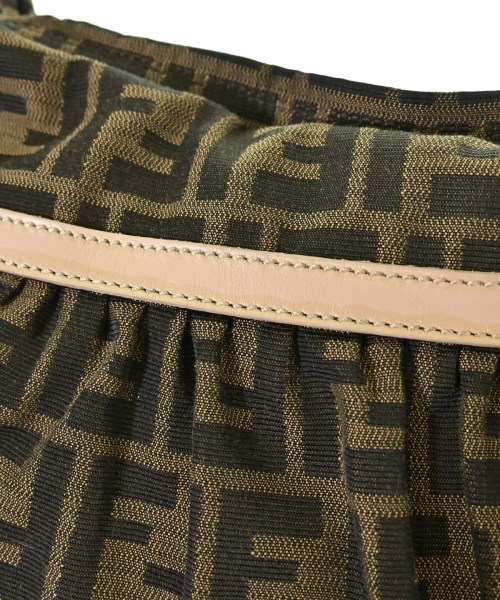 FENDI（フェンディ）ショルダーバッグ 茶 サイズ:- レディース/2200660766355