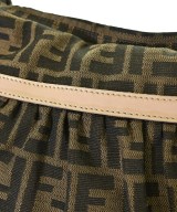 FENDI（フェンディ）ショルダーバッグ 茶 サイズ:- レディース/2200660766355