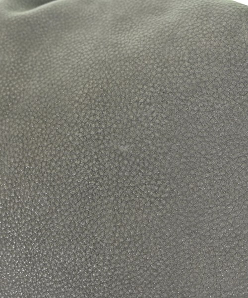 FENDI（フェンディ）ショルダーバッグ グレー サイズ:- レディース/2200660975016