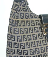 FENDI（フェンディ）ハンドバッグ グレー サイズ:- レディース/2200713626292