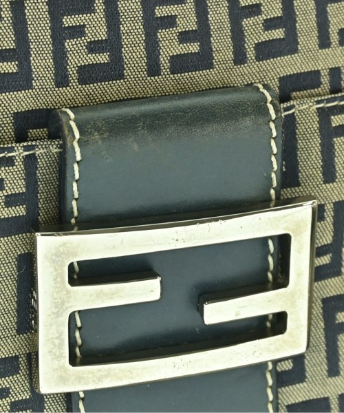 FENDI（フェンディ）ショルダーバッグ ベージュ サイズ:- レディース/2200713629156