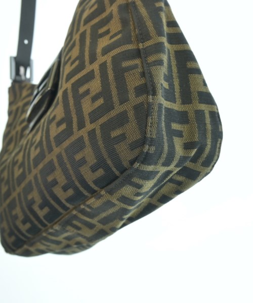FENDI（フェンディ）ショルダーバッグ 茶 サイズ:- レディース/2200713630541
