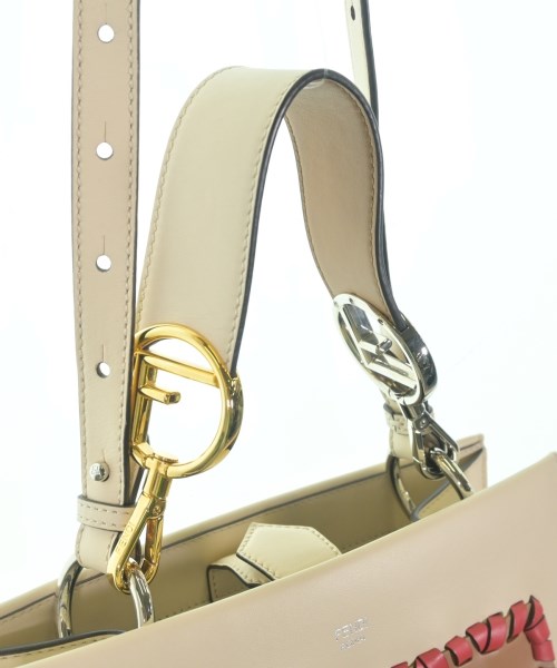 FENDI（フェンディ）ハンドバッグ ベージュ サイズ:- レディース/2200715026069