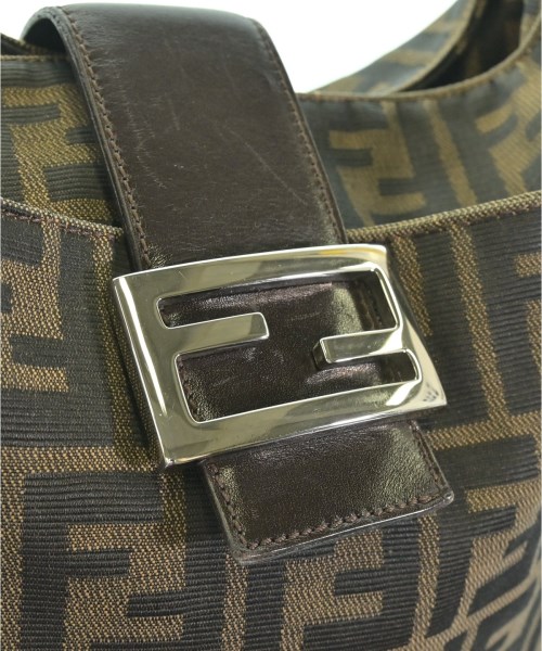 FENDI（フェンディ）ショルダーバッグ 茶 サイズ:- レディース/2200716267454