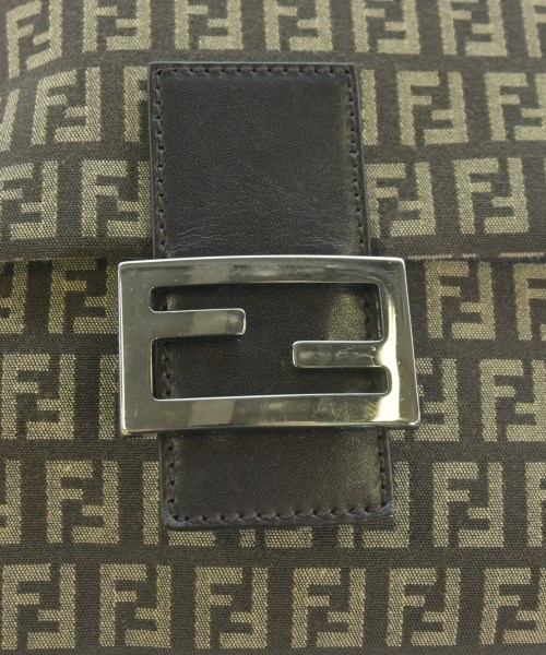 FENDI（フェンディ）ショルダーバッグ 茶 サイズ:- レディース/2200716318019