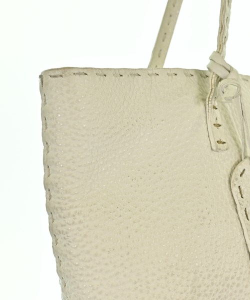 FENDI（フェンディ）ハンドバッグ 白 サイズ:- レディース/2200716318125
