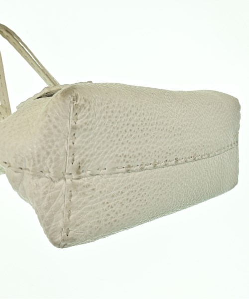 FENDI（フェンディ）ハンドバッグ 白 サイズ:- レディース/2200716318125
