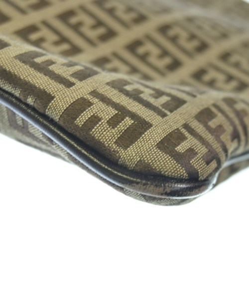 FENDI（フェンディ）ショルダーバッグ ベージュ サイズ:- レディース/2200718513238