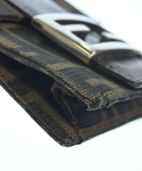FENDI（フェンディ）ショルダーバッグ 茶 サイズ:- レディース/2200718513306