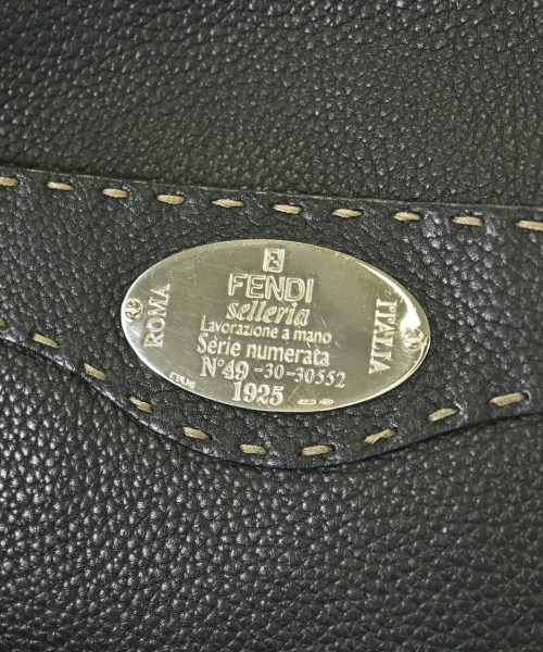 FENDI（フェンディ）ショルダーバッグ 黒 サイズ:- レディース/2200718513597