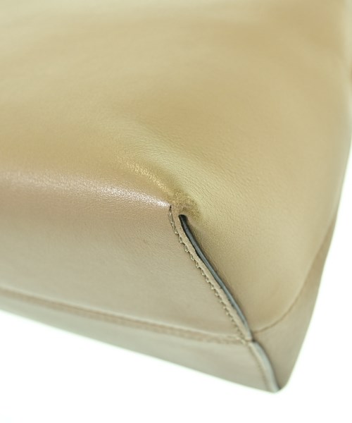 FENDI（フェンディ）ハンドバッグ ベージュ サイズ:- レディース/2200718710040