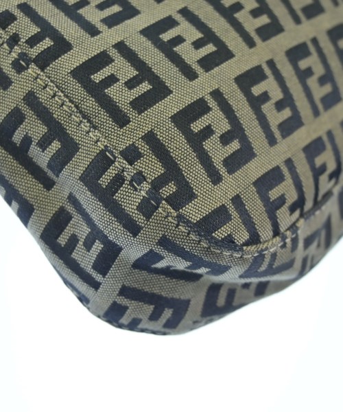 FENDI（フェンディ）ショルダーバッグ グレー サイズ:- レディース/2200718710514