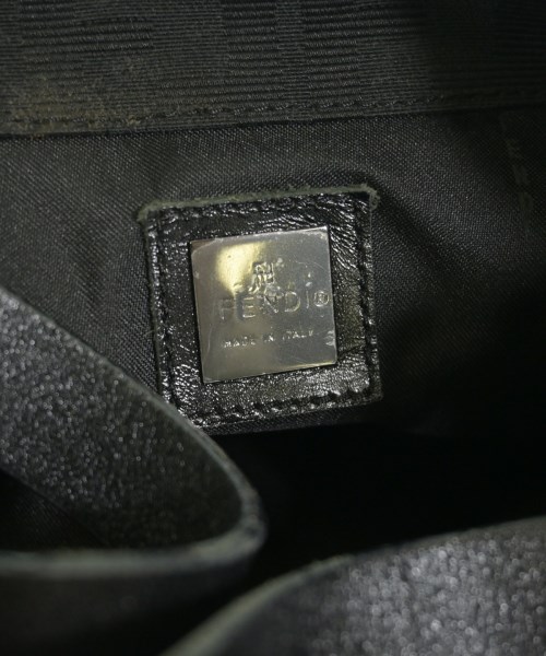 FENDI（フェンディ）ショルダーバッグ 黒 サイズ:- レディース/2200646144092