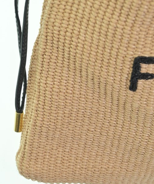 FENDI（フェンディ）ショルダーバッグ ベージュ サイズ:- レディース/2200651204354