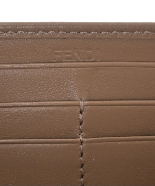 FENDI（フェンディ）財布・コインケース ベージュ サイズ:- レディース/2200707370026