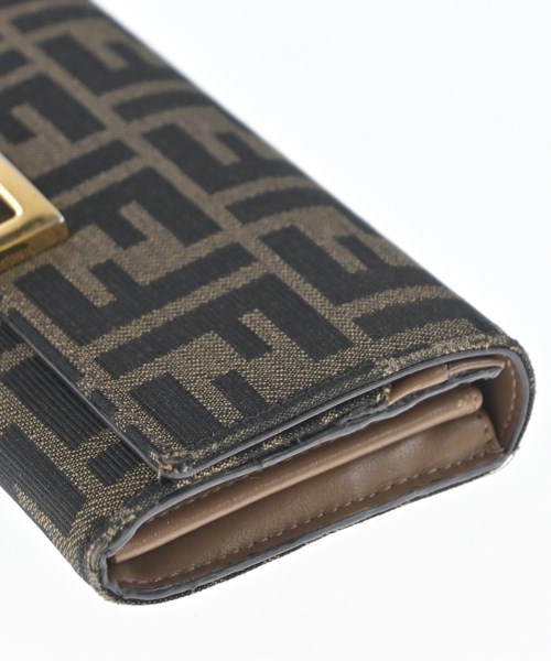 FENDI（フェンディ）財布・コインケース ベージュ サイズ:- レディース/2200707370026