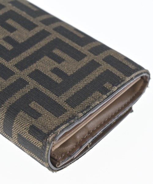 FENDI（フェンディ）財布・コインケース ベージュ サイズ:- レディース/2200707370026