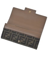 FENDI（フェンディ）財布・コインケース ベージュ サイズ:- レディース/2200707370026