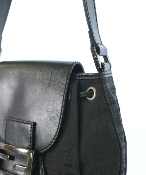 FENDI（フェンディ）ショルダーバッグ 黒 サイズ:- レディース/2200709606604