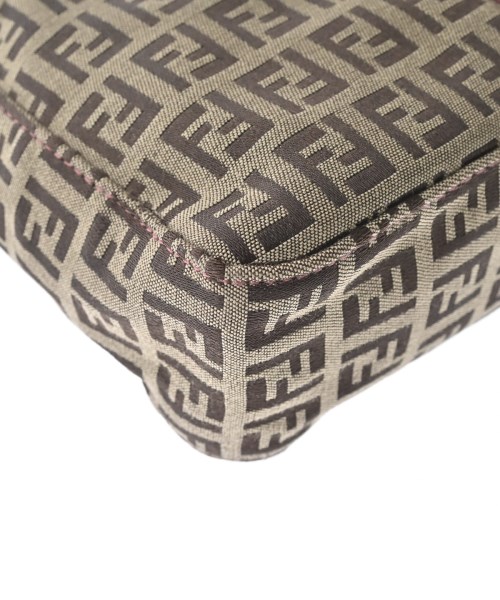 FENDI（フェンディ）ショルダーバッグ 茶 サイズ:- レディース/2200668398817