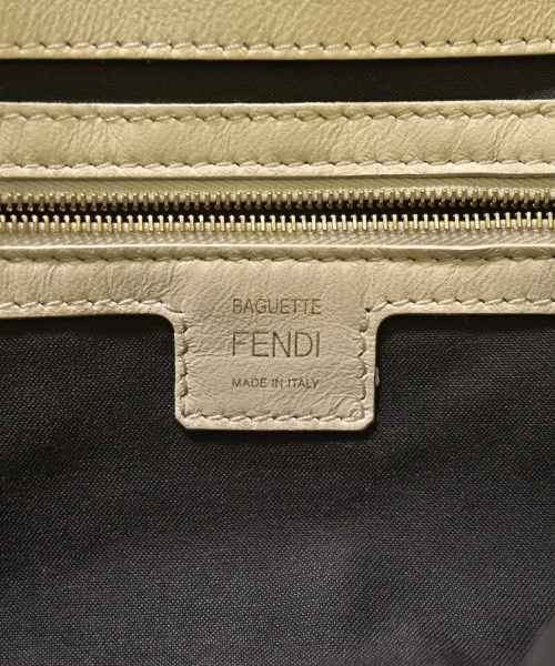 FENDI（フェンディ）ハンドバッグ 白 サイズ:- レディース/2200719902994