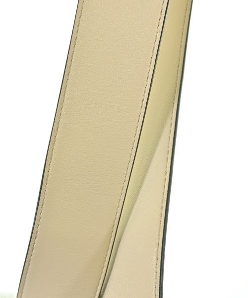 FENDI（フェンディ）ハンドバッグ 白 サイズ:- レディース/2200719902994