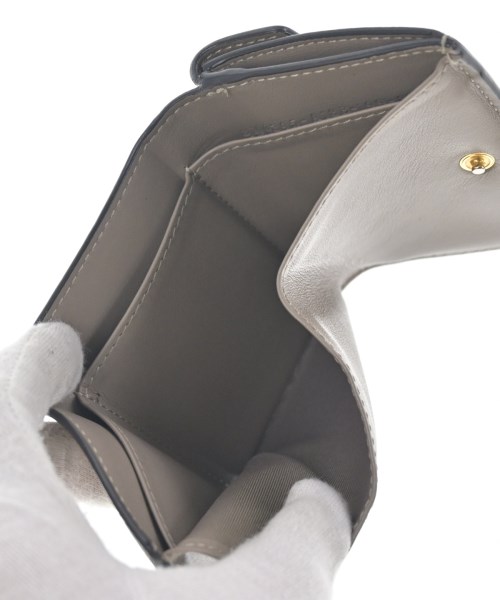 FENDI（フェンディ）財布・コインケース ベージュ サイズ:- レディース/2200719904233