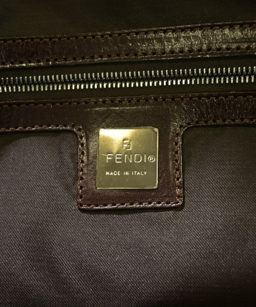 FENDI（フェンディ）ショルダーバッグ 茶 サイズ:- レディース/2200720483536