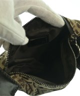 FENDI（フェンディ）ショルダーバッグ ベージュ サイズ:- レディース/2200722313022